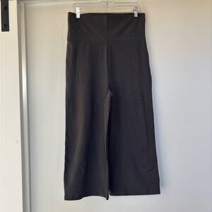 Chic Wide-Leg Gray Pants